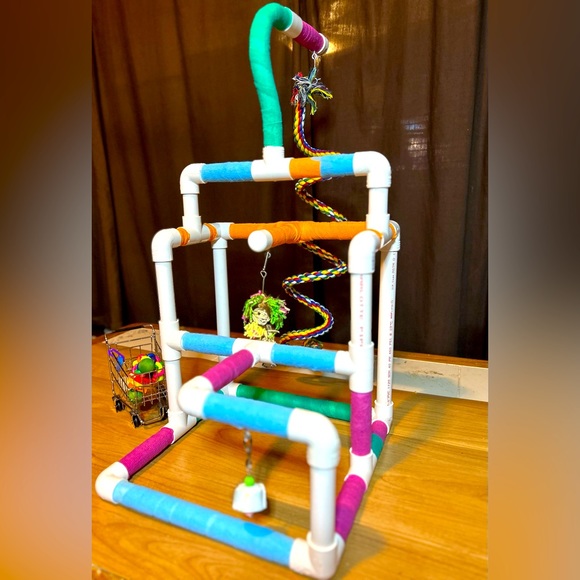 Handmade Bird Perch/Play gym - Picture 4 of 4